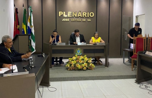 Câmara de Condado realiza mais uma reunião ordinária e vereadores aprovam três projetos de lei