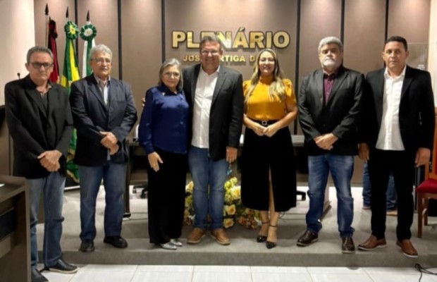 C�mara de Condado-PB realiza sess�o ordin�ria marcada pelo retorno da vereadora Vanda Vieira �s atividades legislativas