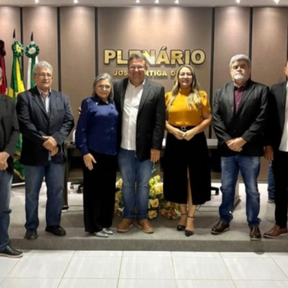 C�mara de Condado-PB realiza sess�o ordin�ria marcada pelo retorno da vereadora Vanda Vieira �s atividades legislativas