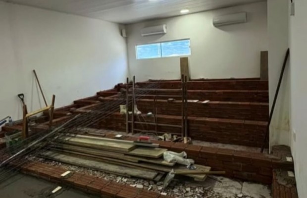 Prdio da cmara de Condado est sendo reformado para melhor servir aos interesses pblicos