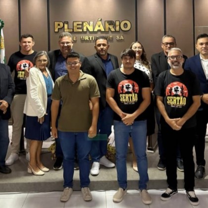 C�mara de Condado entrega mo��o de aplauso a equipe do Coletivo Ladeira Filmes